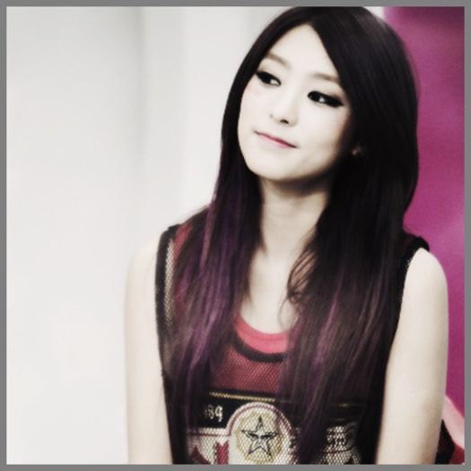 [:)] Hm :( Hehe..;)) [pleaca sus]