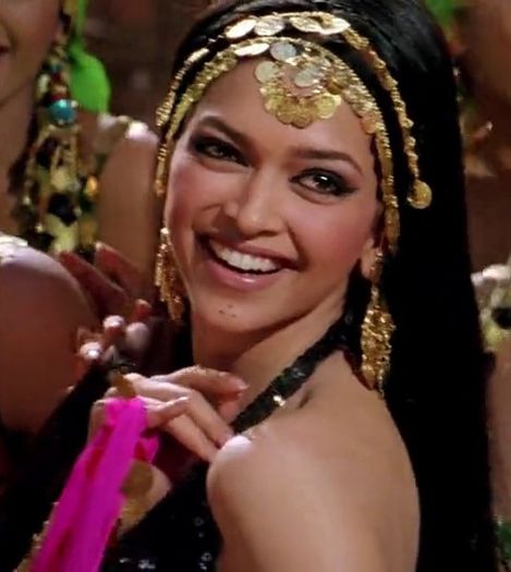 Om Shanti Om 2007 Hindi BRRip 720p x264 AAC 5.1...Hon3y.mp4_001266765