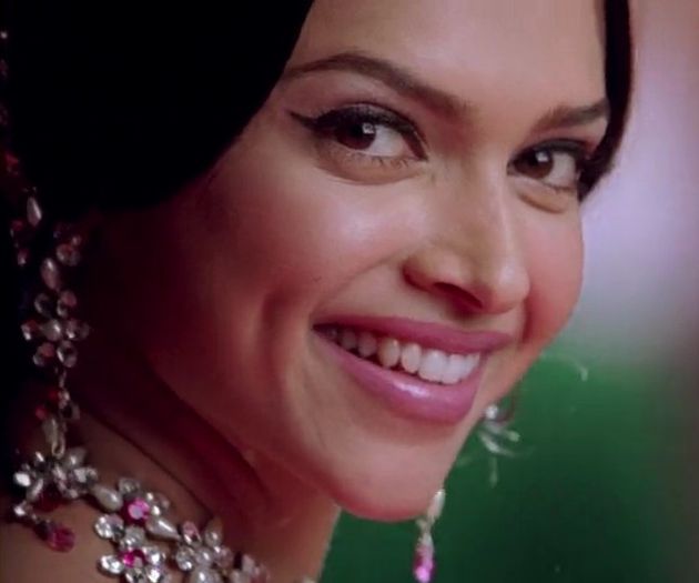 Om Shanti Om 2007 Hindi BRRip 720p x264 AAC 5.1...Hon3y.mp4_000901483