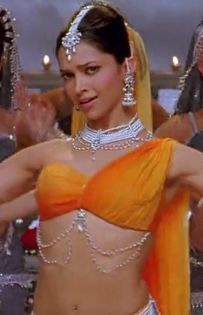 Om Shanti Om 2007 Hindi BRRip 720p x264 AAC 5.1...Hon3y.mp4_001043000