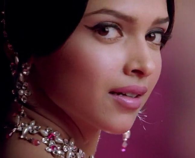 Om Shanti Om 2007 Hindi BRRip 720p x264 AAC 5.1...Hon3y.mp4_000896312
