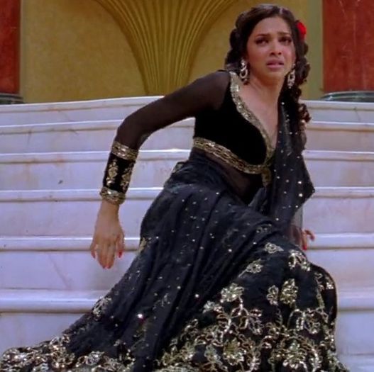 Om Shanti Om 2007 Hindi BRRip 720p x264 AAC 5.1...Hon3y.mp4_003788576 - Deepika Padukone