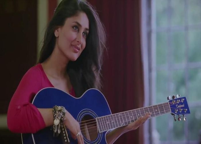 Dildara (Official Full Song) Ra.One Feat ShahRukh Khan Kareena Kapoor_(720p).mp4_000061000 - Kareena Kapoor 2