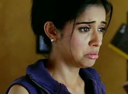 ghajini caps (110) - Asin Thottumkal