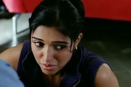 ghajini caps (113) - Asin Thottumkal