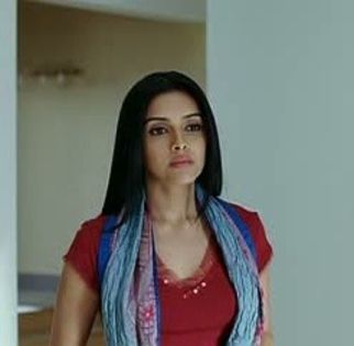 ghajini caps (157) - Asin Thottumkal