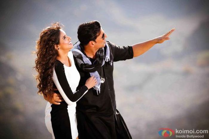 Long-Drive-Full-Video-Song-Khiladi-786-Movie-Akshay-Kumar-Asin - Asin Thottumkal