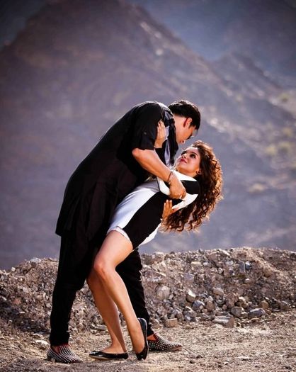 akshay-kumar-asin-romantic-still_13535587500 - Asin Thottumkal