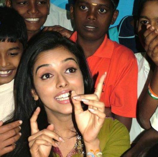 561280_370370106362041_1254382604_n - Asin Thottumkal