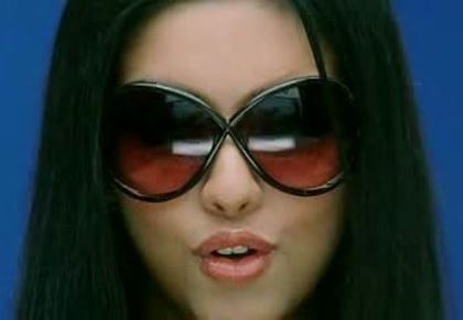 ghajini caps (10) - Asin Thottumkal