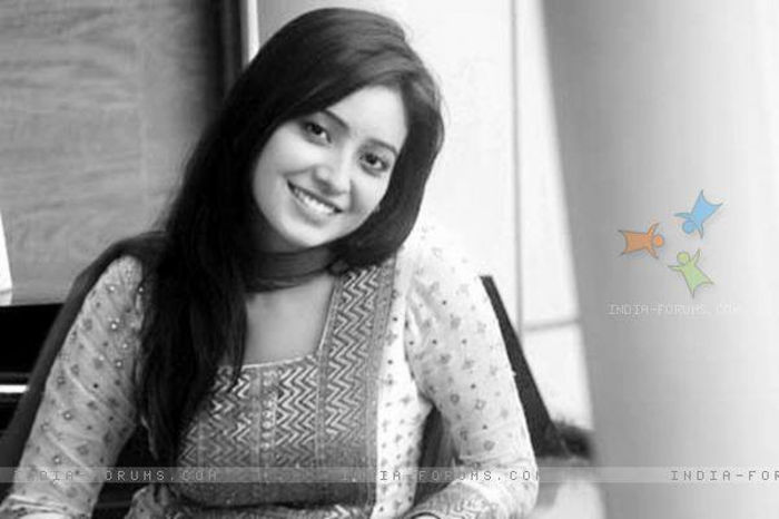 Mrialini dc ai intarziat?