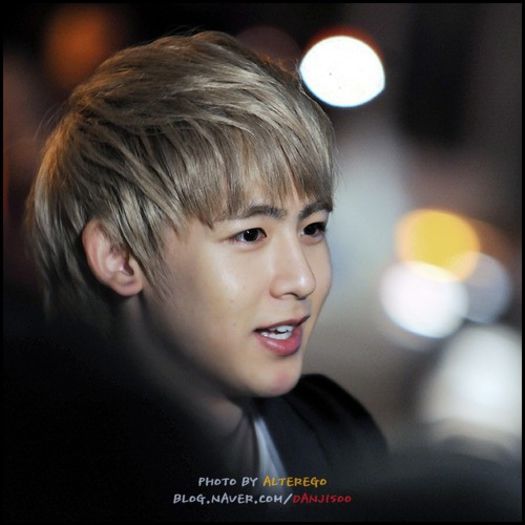 -N_ Bye Sulli. :3 De ce nu mi-ai spus ca vii? Te aduceam eu. :o3 [o imbratiseaza :3]
