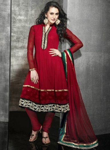 564697_132967936890603_1882071512_n