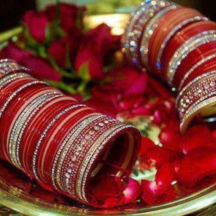 156588_130537893800274_1841825068_n