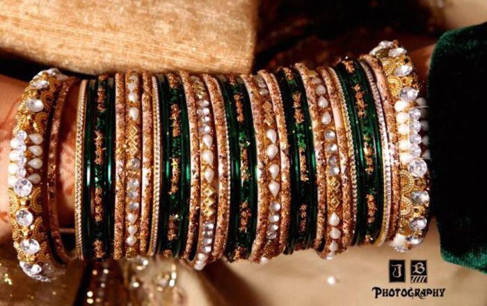 300123_130537740466956_1955946851_n