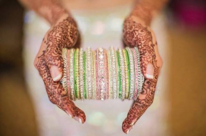 45618_556872704372753_905388156_n