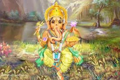 GANESHA; -         este considerat Zeul noilor inceputuri, al inlaturarii obstacolelor, al intelepciunii si inteligentei divine, al artelor si stiintelor;
-         este infatisat avand cap de elefant si burt
