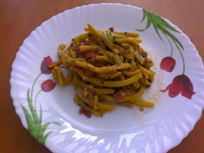 Fasole verde scazuta cu sunca afumata - Culinar 1