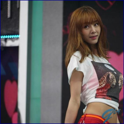 ~> Mda..-.- Ehh..[hug] La multi ani inca o data Jung Ah :o3.. Bye :)..[pleaca] - l - x - Episodul 81 - x - l