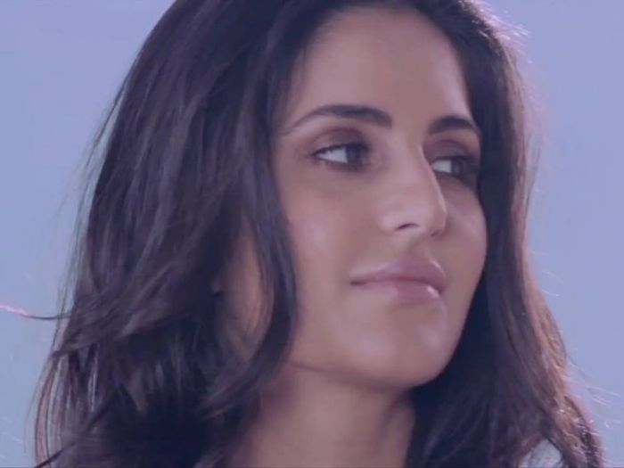 Mai bine sa stam aici