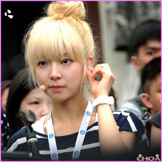 ;; Se pare ca amandoua am apucat sfarsitul..:)).. Ce ziceti sa jucam ceva? :-?