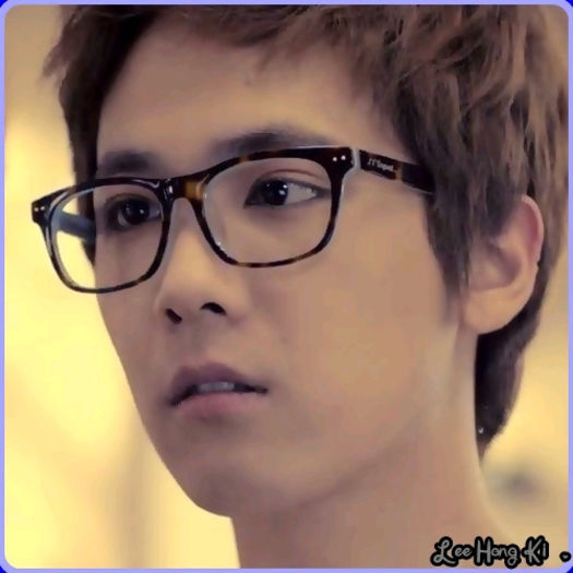 << Adica JungAh? ..:-w Ce insinuezi? :-w Ca sunt hot? :-w :)) - l - x - Episodul 82 - x - l