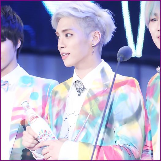 - Hei. :) Happy birthday MinKi. :3 {ii da o plasuta;hug}. - l - x - Episodul 83 - x - l