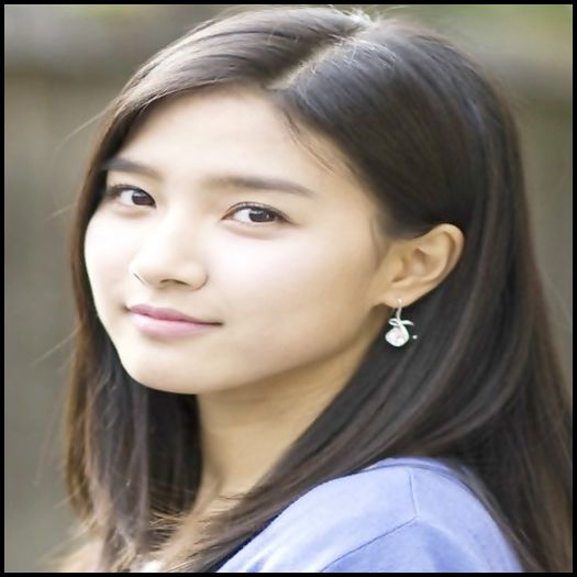 <?> bye-and heii :)...:">..Chiar crezi asta?..;;)...:">