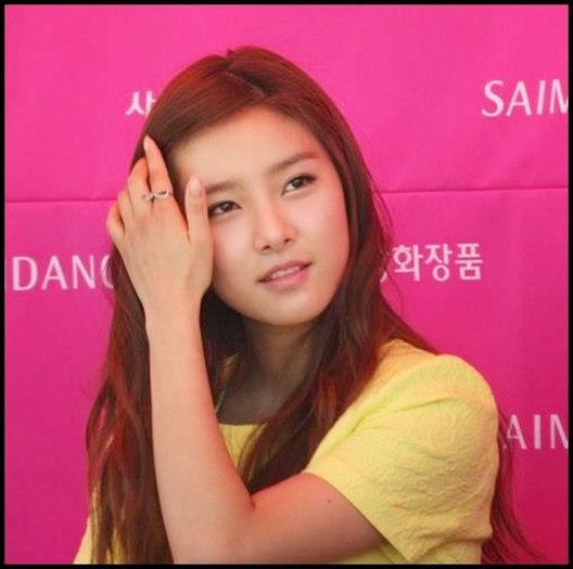<?> Yaa..Hyun...taci >:P....;;)..(se apropie mai mult de Bumm :o3) - l - x - Episodul 84 - x - l