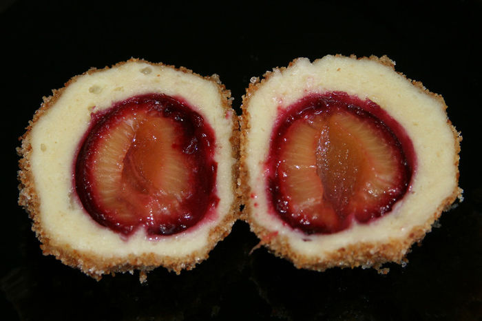 szilvás gombócok - culinary