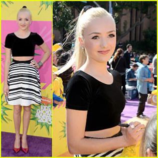 peyton-list-kids-choice-awards-carpet - peyton