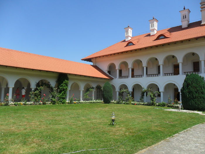 Sambata de Sus manastirea Brancoveneasca