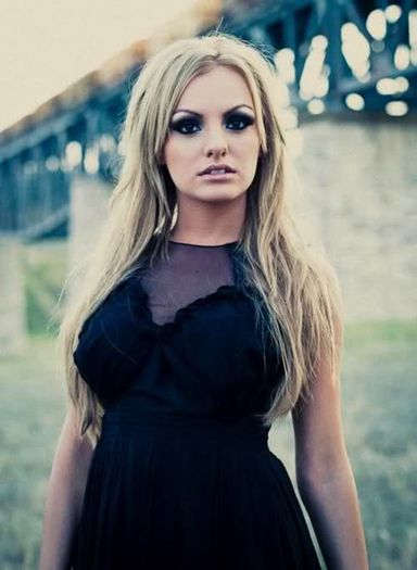 Alexandra-3-alexandra-stan-33390136-500-683 - alexandra stan