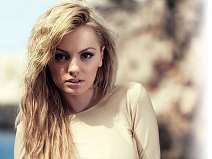 alexandra-stan-l-a-iertat-pe-marcel-prodan-95791-1 - alexandra stan