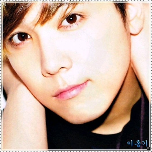 << Bafta la cearta, eu si Kik mergem sus.. Seob.. dormi pe pilota. :) Noapte buna. :)