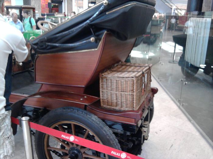 Fotografie0185; Masini de epoca.
