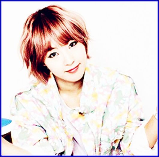 . :">......auzi...tu ramai asa imbracat ? iti este frig cumva ? :))