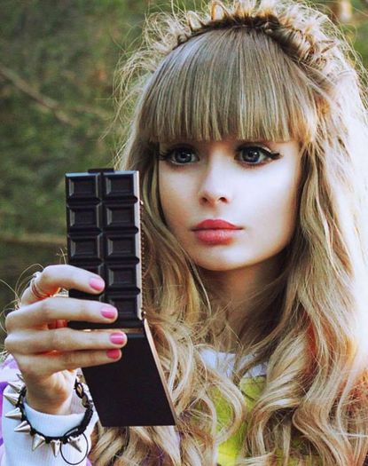 248208_465858180150237_977120711_n - fete care arata ca si barbie