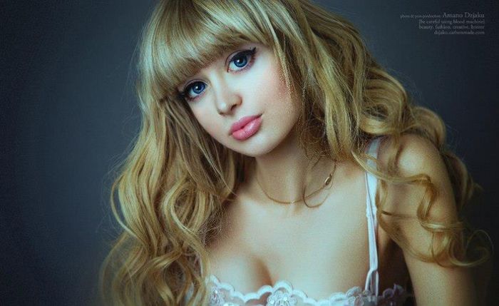 394827_421737457895643_1120279030_n