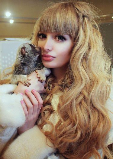 576235_445331975536191_1547398091_n