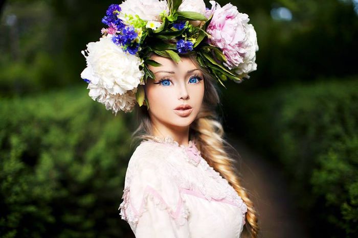 935244_352835028152772_336914420_n