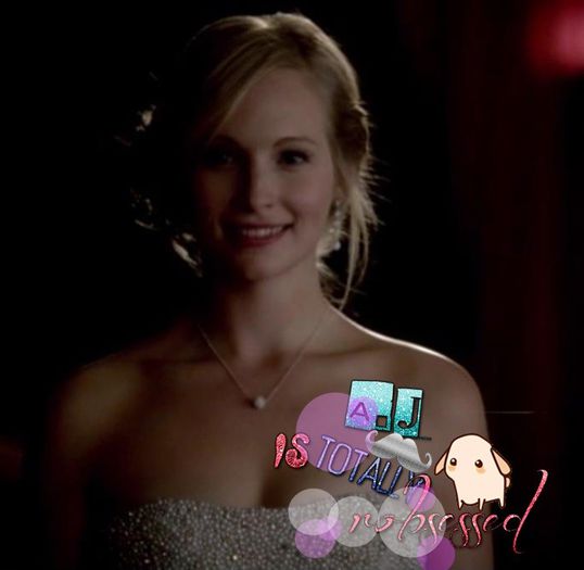 ┊мяs.sнεℓℓεү» (vorbeşte cu puffi) hai să ne uităm la un film b-) (deschide tv;ul)