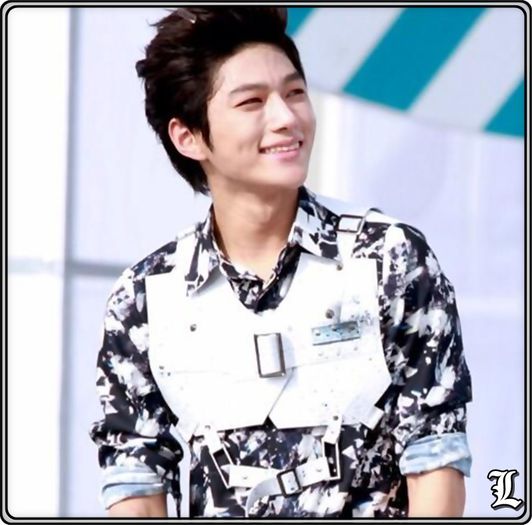 ∞ .. Nush. :)) .. ^bea^ .. Miracool. :)) .. Hei. :o3 .. :) .. - l - x - Episodul 87 - x - l