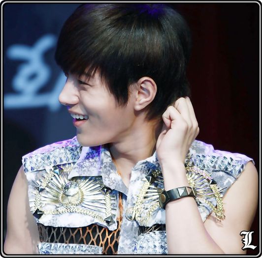 ∞ .. Hei. :) .. Normal ca n`o plac. ;;) .. Eu..o iubesc. :"> .. :x .. - l - x - Episodul 87 - x - l