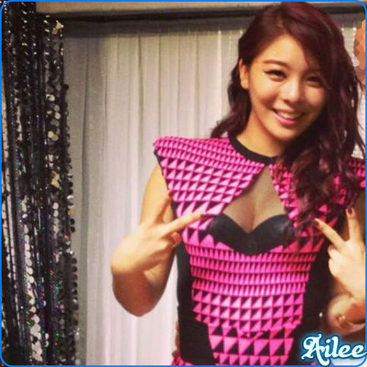 ♡ M-am plictisit sa zic asta...dar va fi interesant..foarte..:)) Hey. :-h - l - x - Episodul 87 - x - l