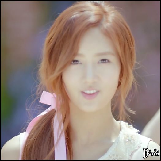 |B| Daca au aflat fanele cumva ca e al lui oppa..sigur nu. :)) [bea].