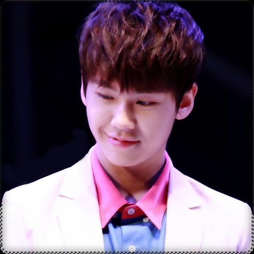 ♫ [se uita ip pe nisip;deseneaza o inimioara;o sterge] Sii..ati terminat cu distractia? :)).