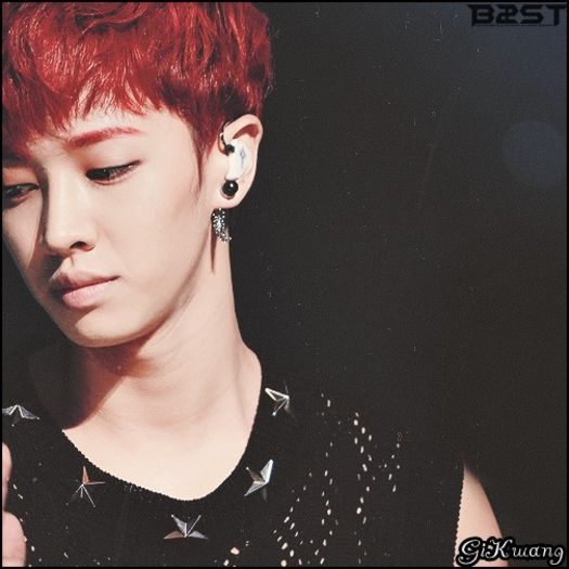 [KK] ...Bine.. :-s .. [fuge spre apa; sare in apa; inoata spre Bomi] ..UNDE ESTI? -_-