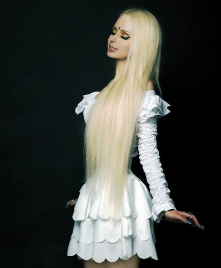 1016118_352051774897764_2081765287_n