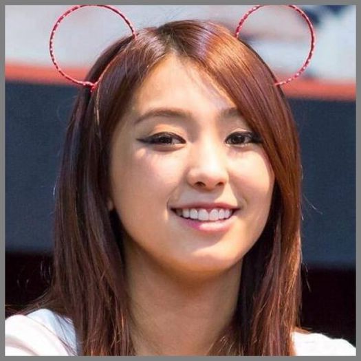 [:)] Bine,lasa..o sa astept. :)) :P